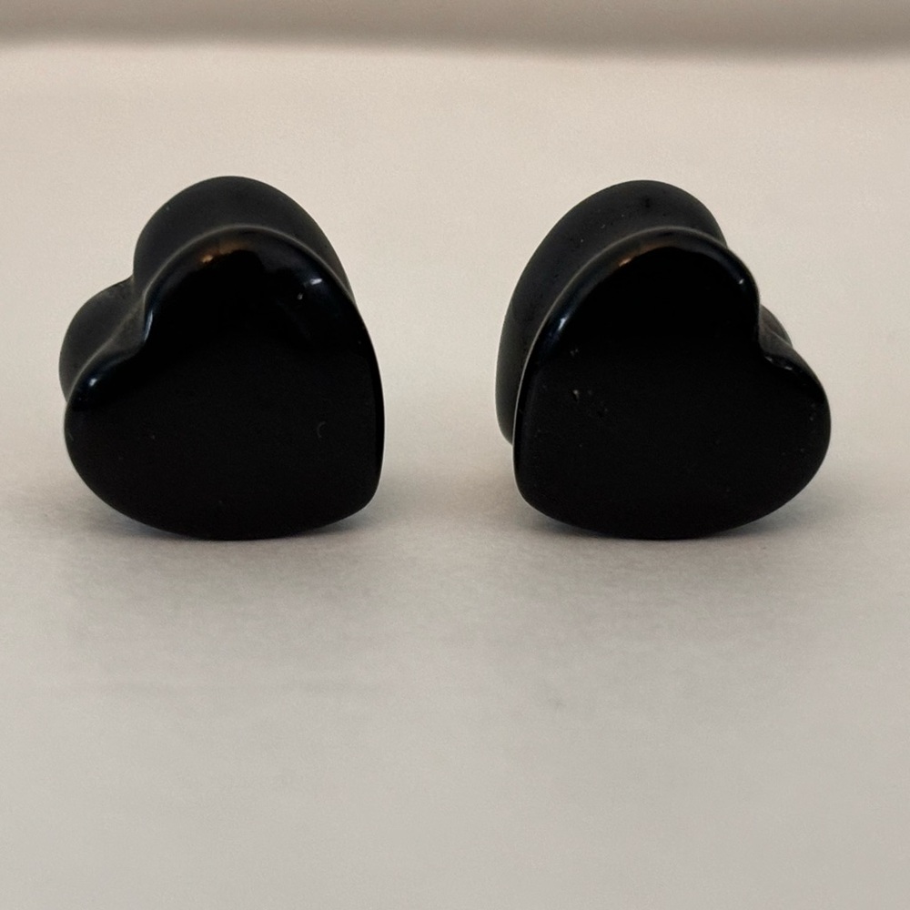 Black Onyx Heart Shaped Natural Stone Plug Gauge